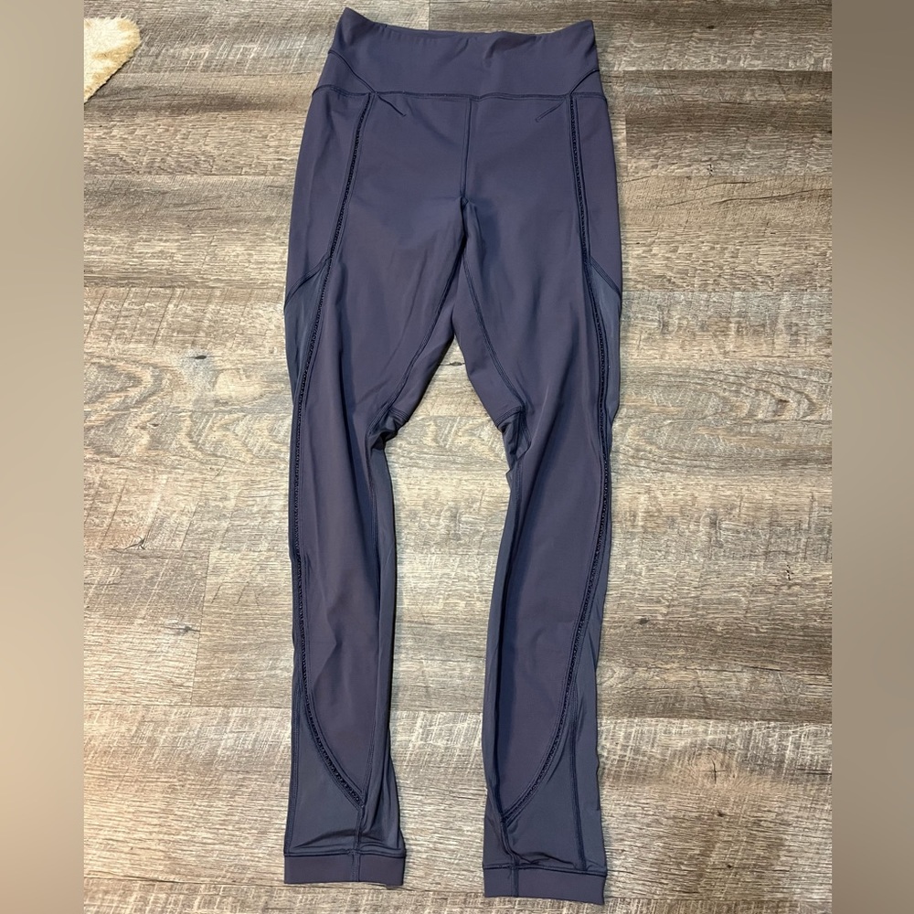 Lululemon purple leggings size 8